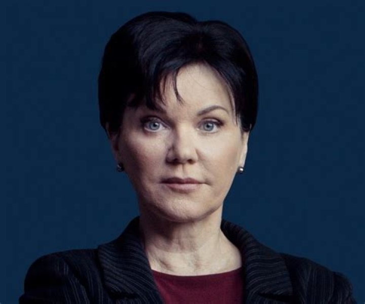 Candice DeLong Biography, Age, Height, Husband, Net Worth, Family