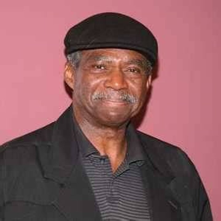 Charlie Robinson (actor) Biography, Age, Height, Wife, Net Worth and Family
