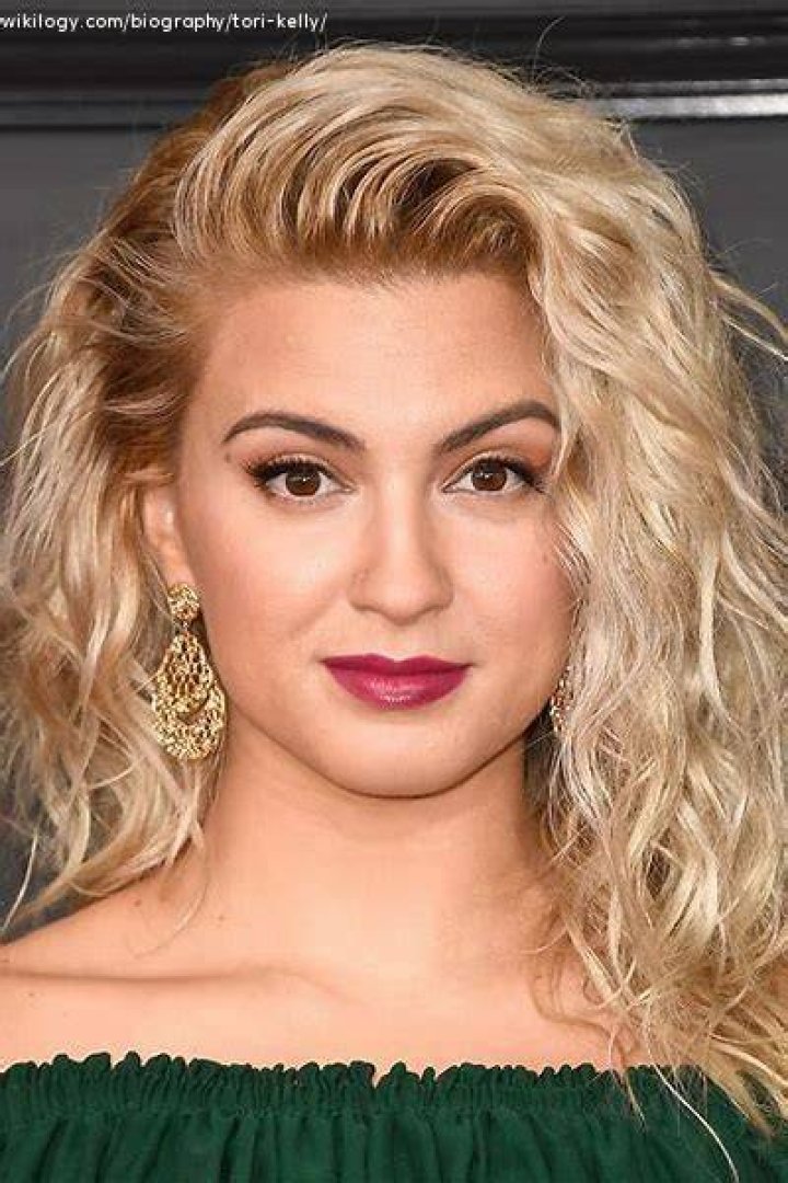 Tori Kelly Biography, Age, Height, Husband, Net Worth, Family